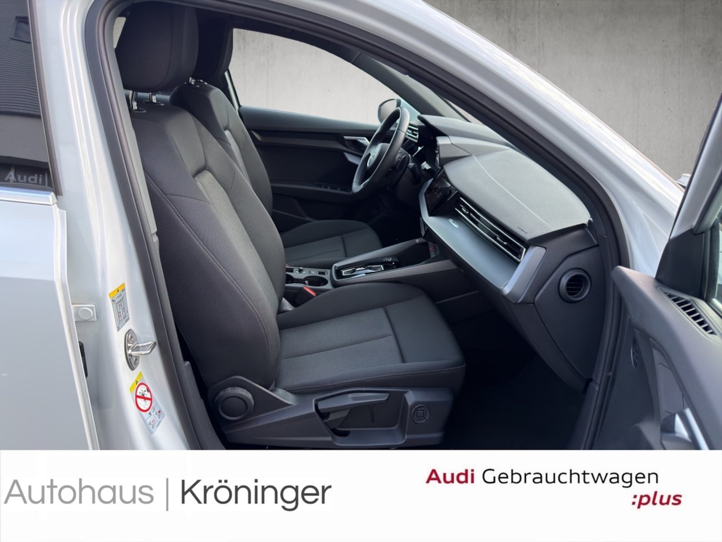 Bild über Audi A3 Limousine advanced 35 TFSI S tronic - für weitere Informationen kontaktieren Sie den Audi Partner