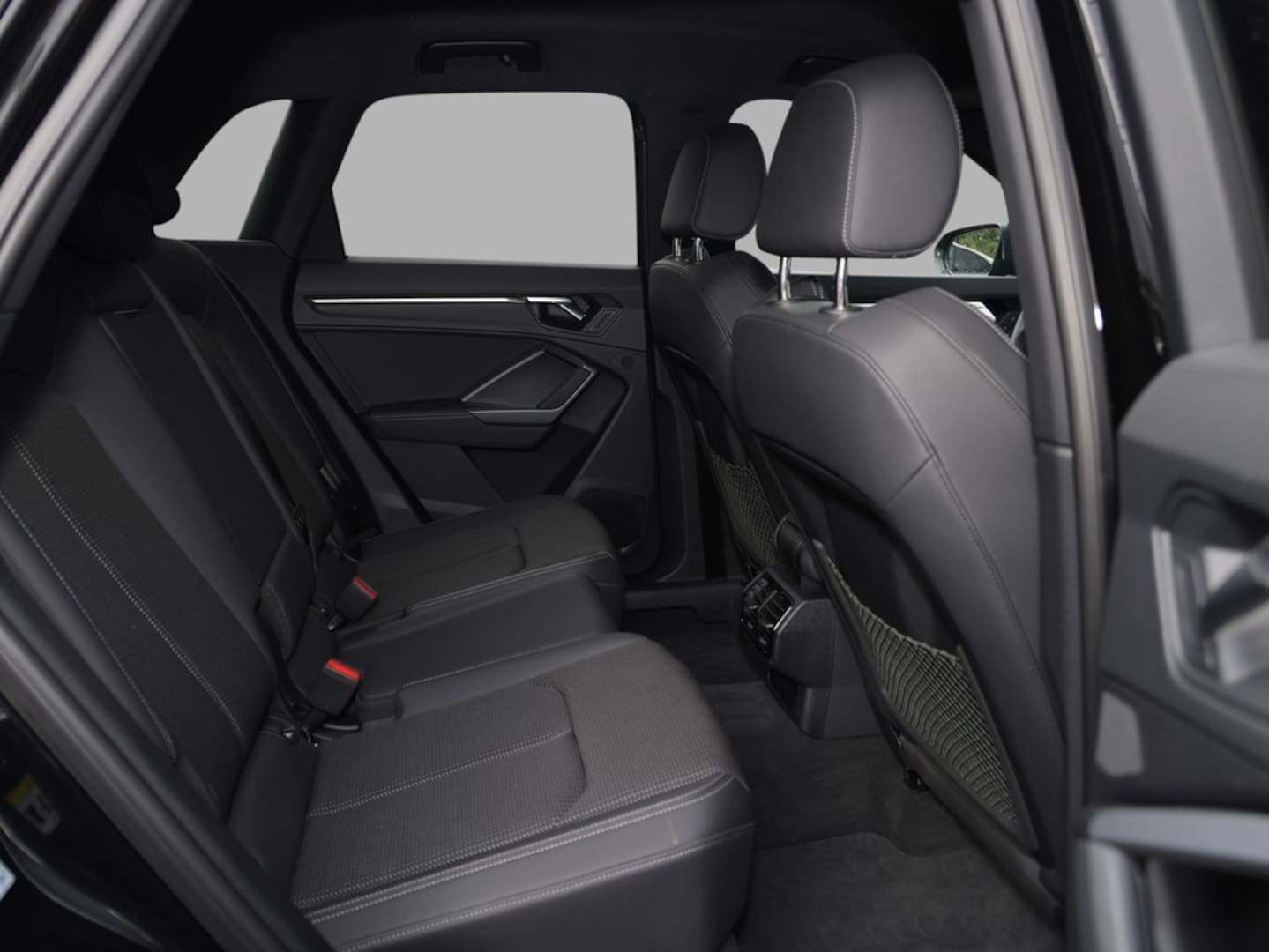 Bild über Audi Q3 S line 35 TDI S tronic - für weitere Informationen kontaktieren Sie den Audi Partner