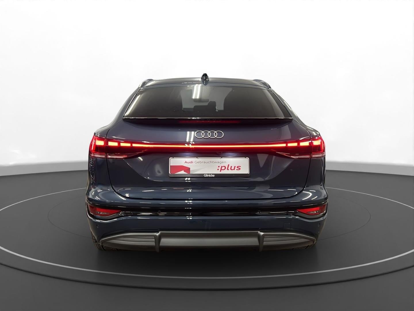 Bild über Audi Q6 Sportback e-tron e-tron performance - für weitere Informationen kontaktieren Sie den Audi Partner