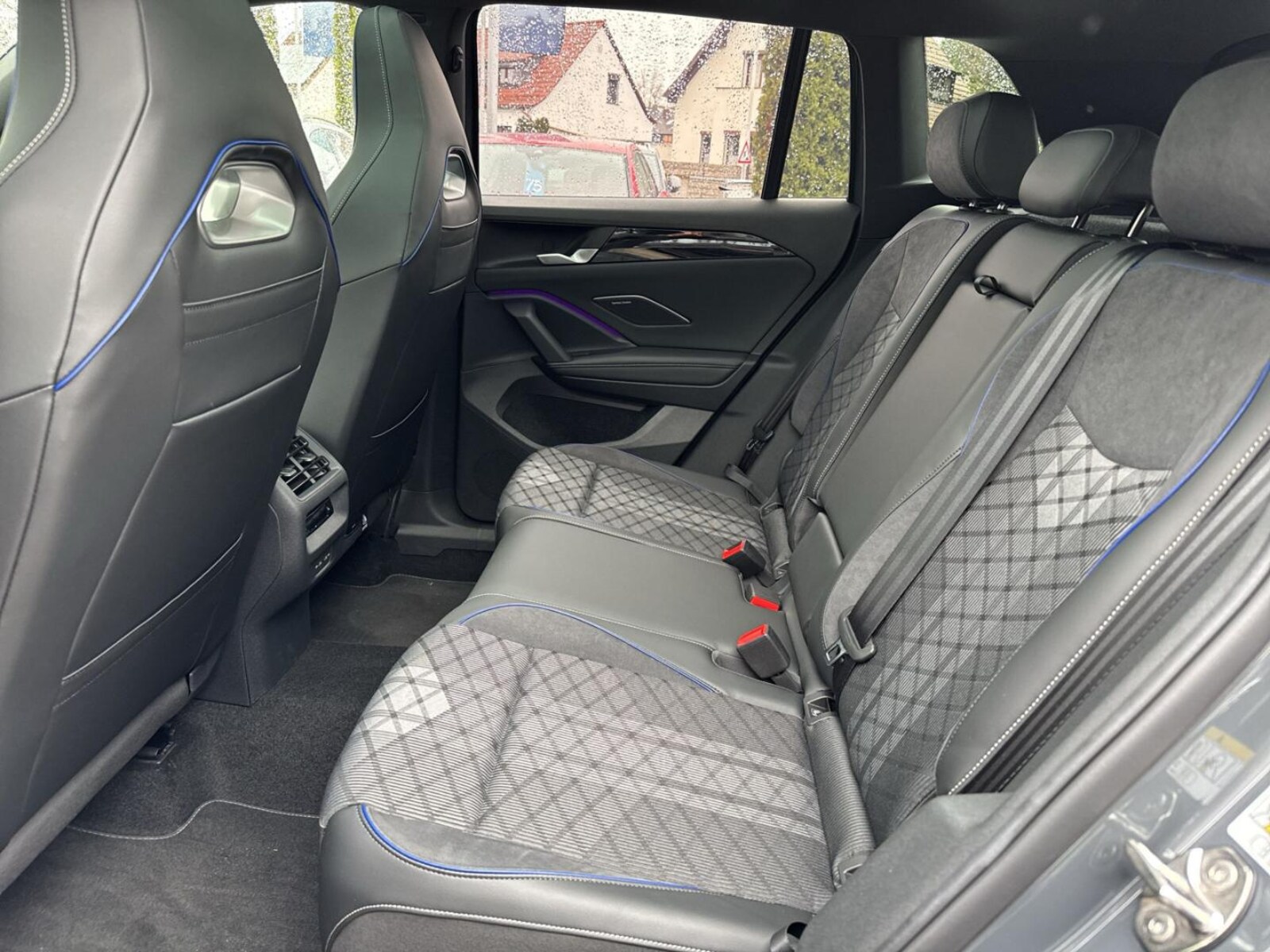 Volkswagen Tiguan – Bild 8
