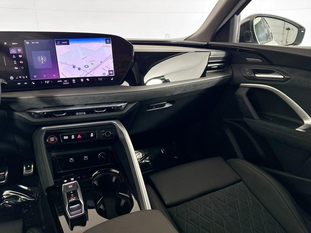 2025 Audi SQ5 Premium Plus - Photo 9