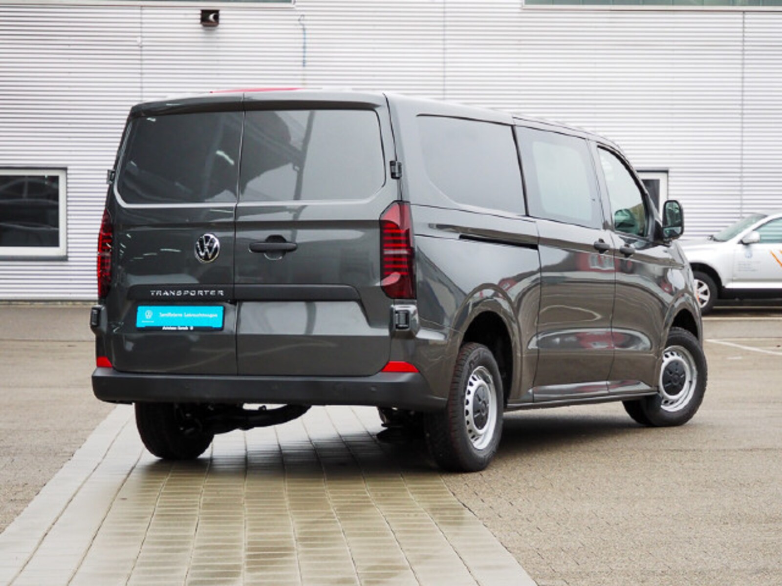 Volkswagen Transporter Kasten langer Radstand – Bild 3