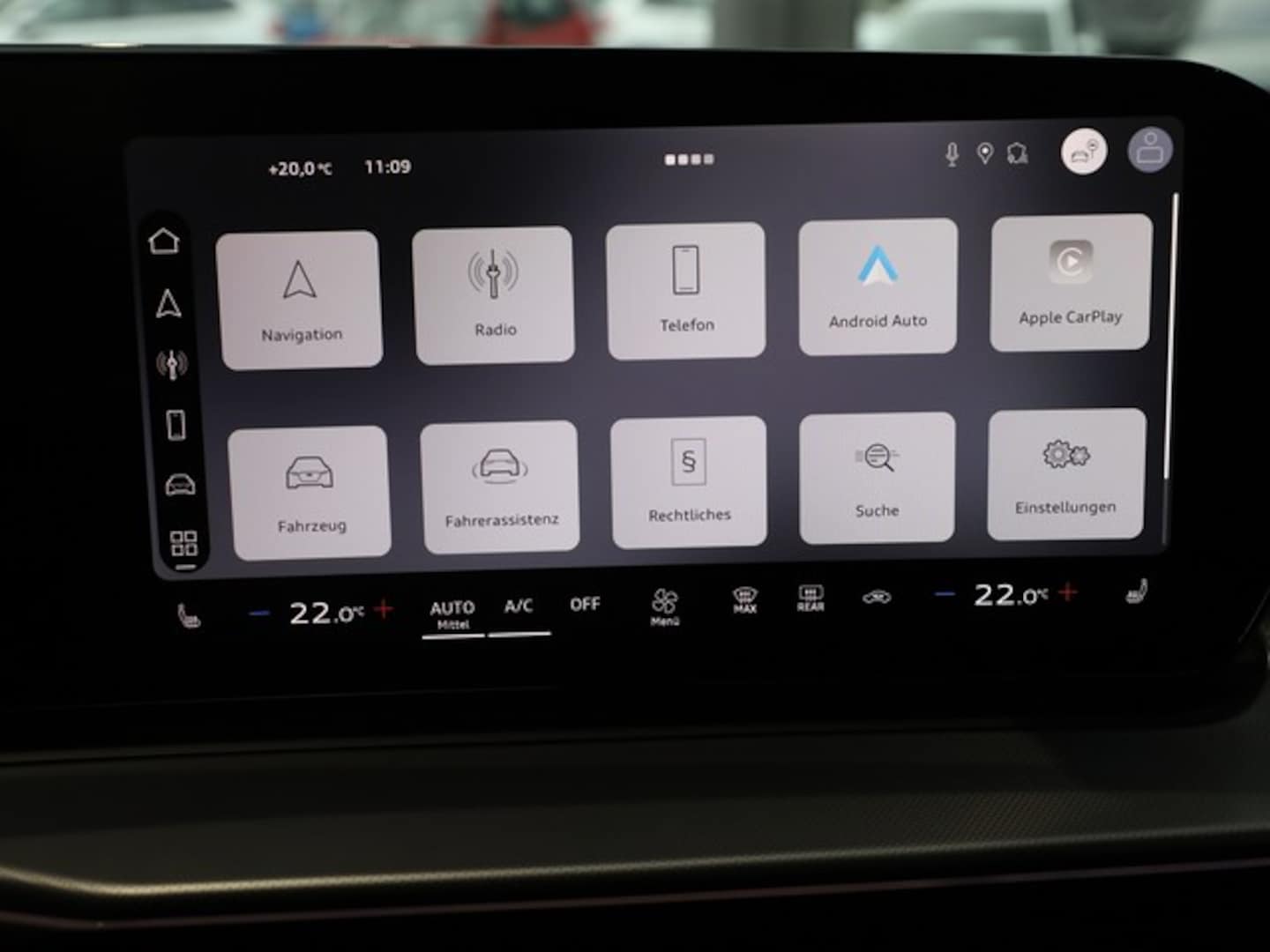 Bild über Audi Q3 SUV TFSI 110 kW S tronic - für weitere Informationen kontaktieren Sie den Audi Partner