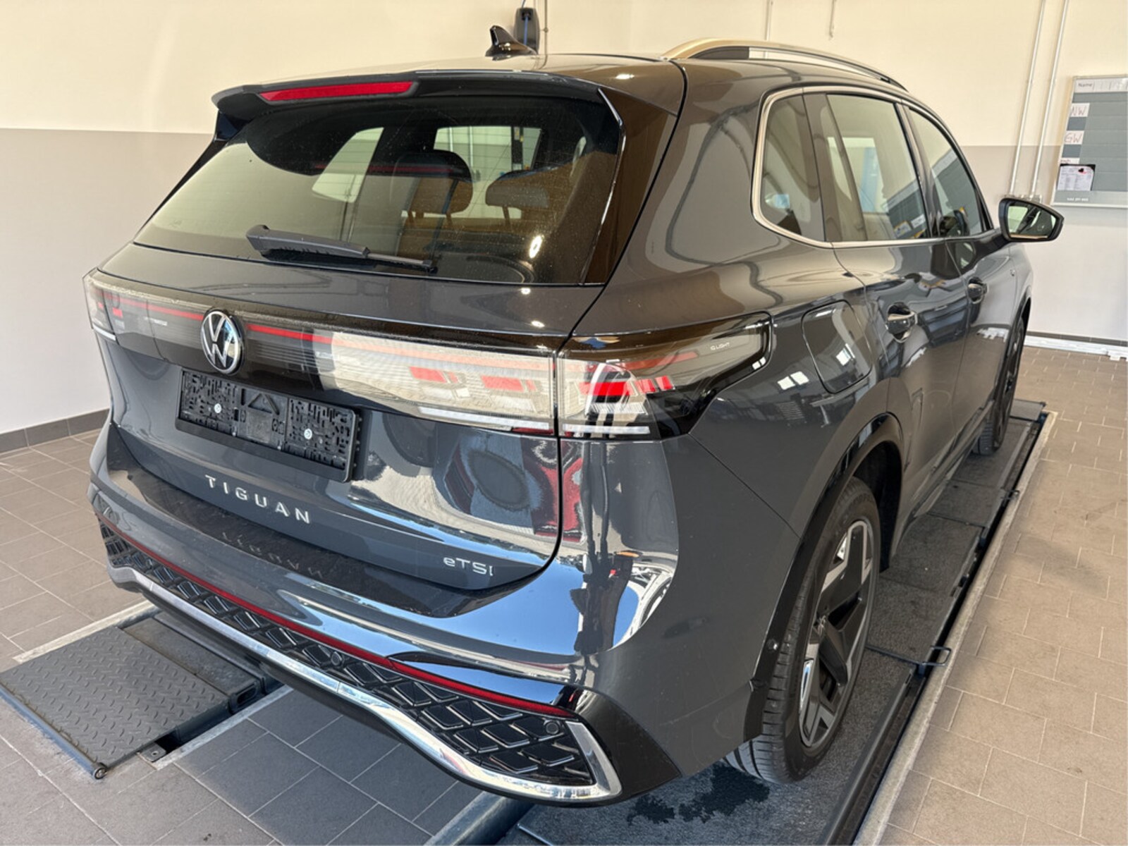 Volkswagen Tiguan – Bild 5