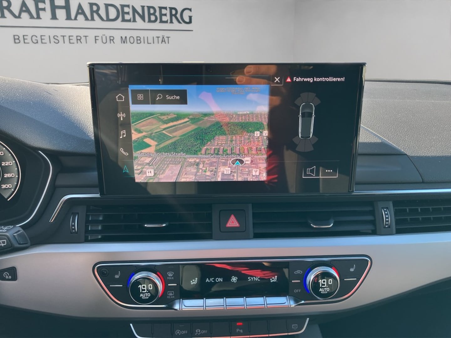 Bild über Audi A4 Avant S line 35 TFSI S tronic - für weitere Informationen kontaktieren Sie den Audi Partner