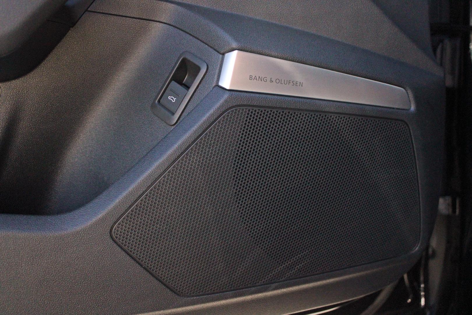 Image about Audi RS 3 Limousine TFSI quattro S tronic
