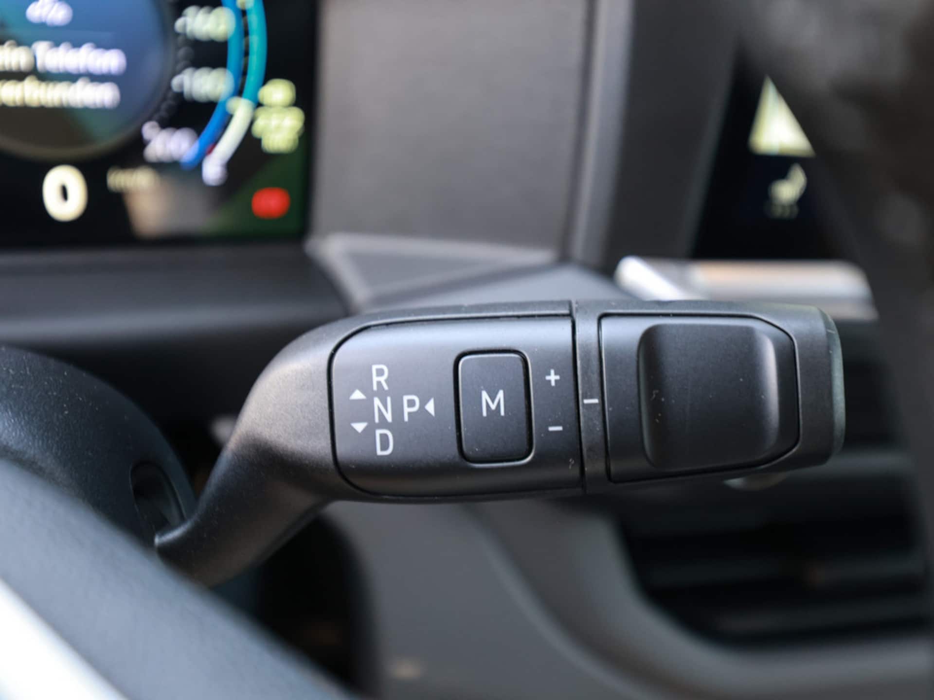 Volkswagen Caravelle langer Radstand Basis-Modell