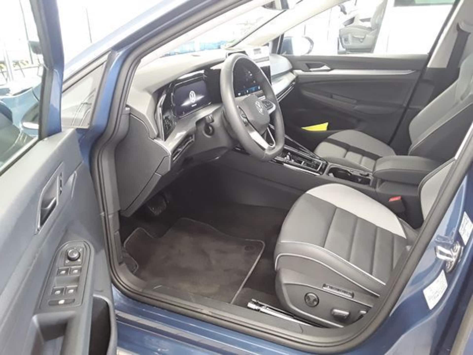 Volkswagen Golf Style