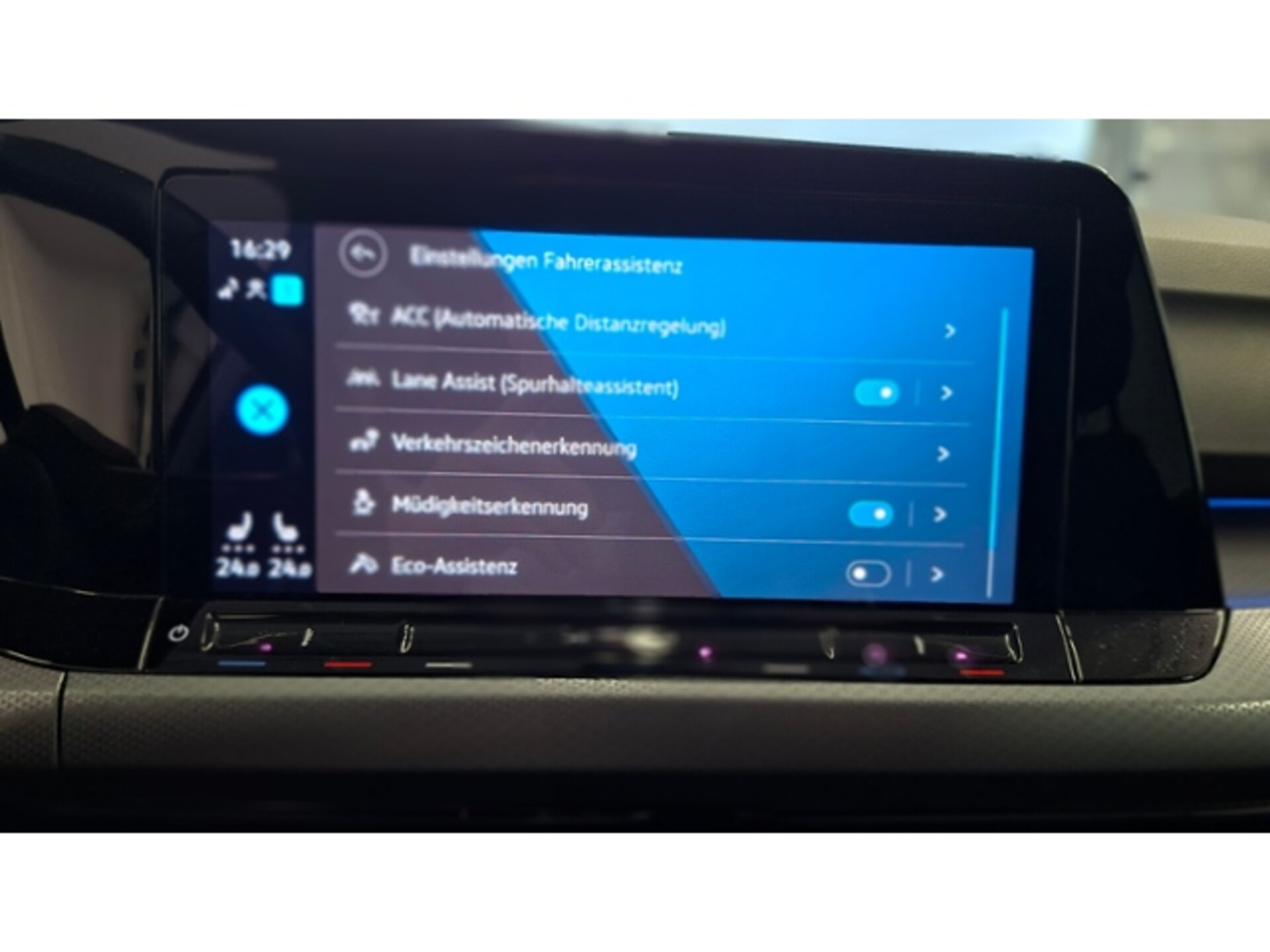 Volkswagen Golf Active