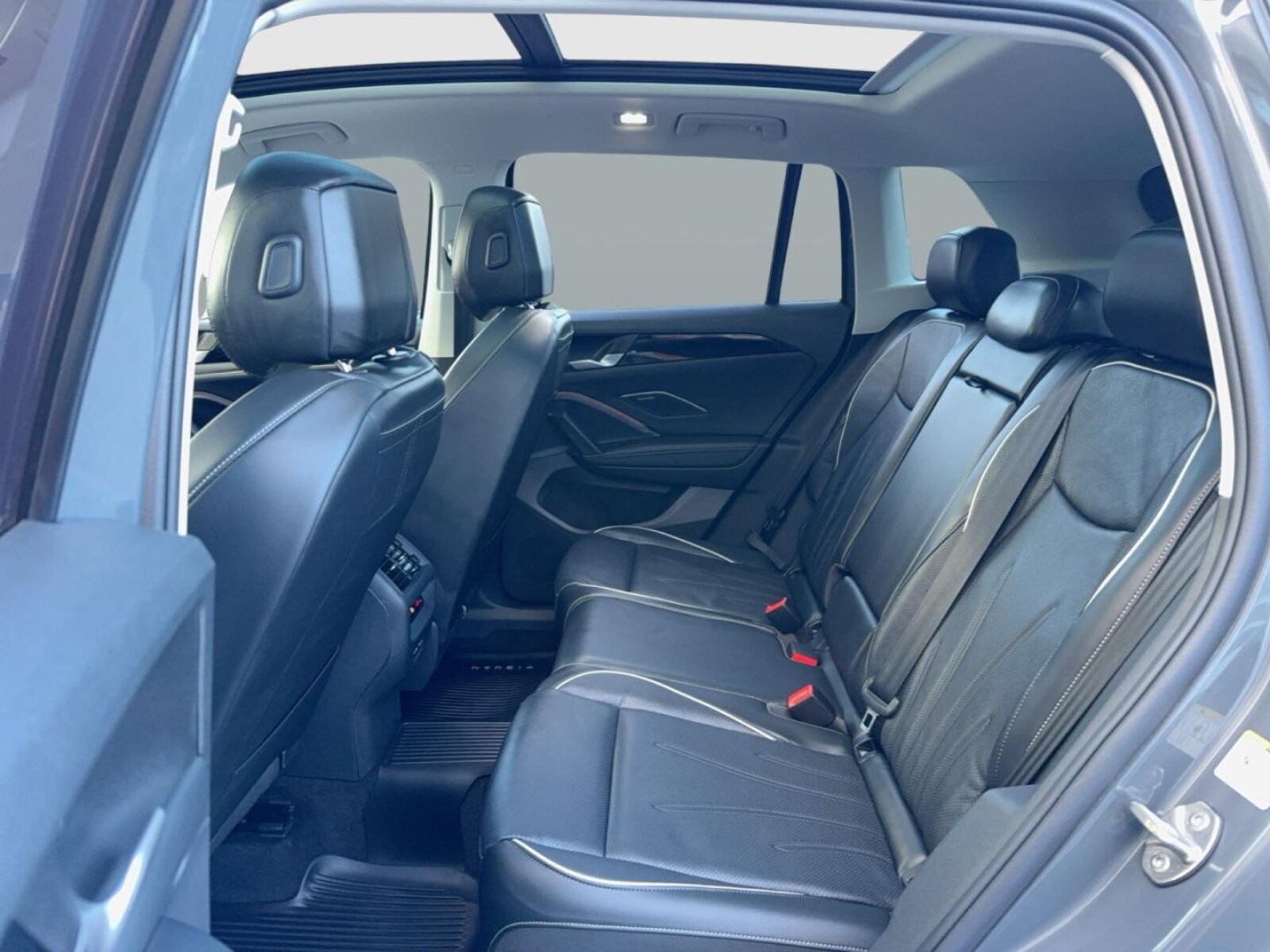 Volkswagen Tiguan – Bild 13