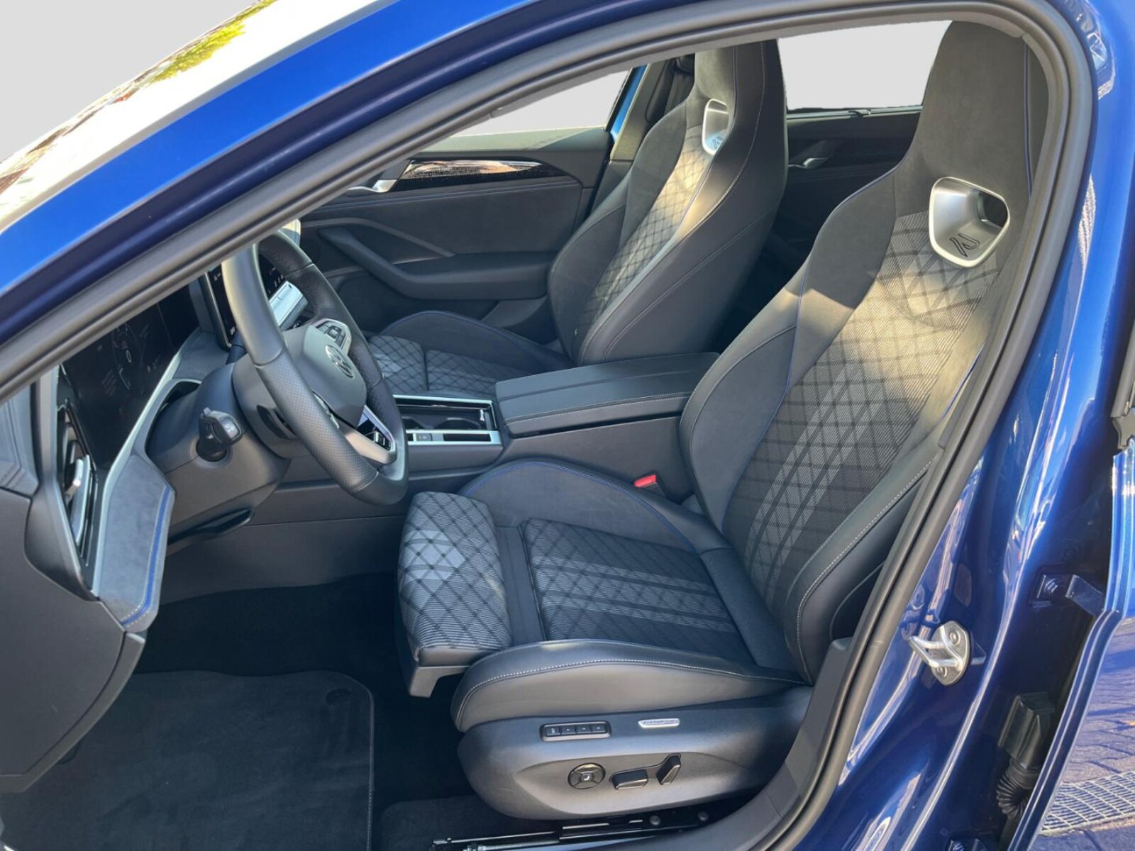 Volkswagen Passat – Bild 10
