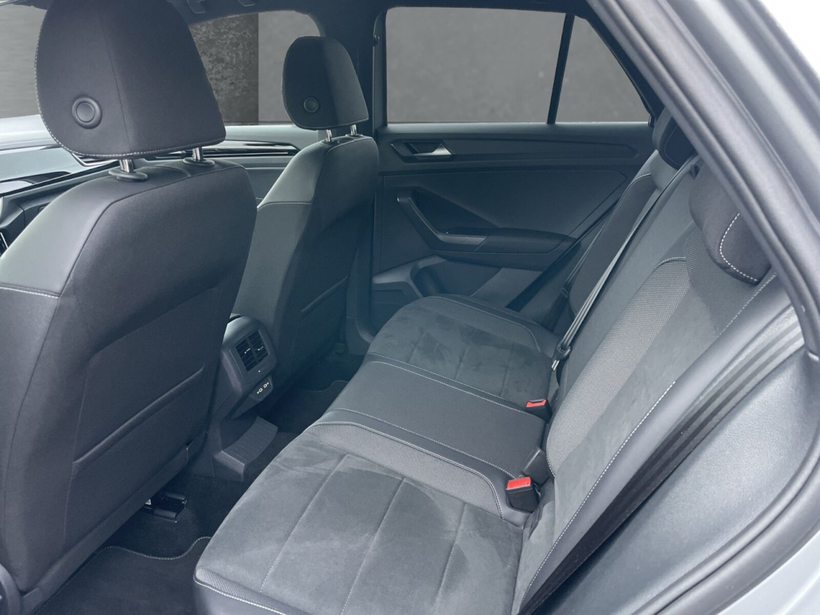 Volkswagen T-Roc – Bild 10