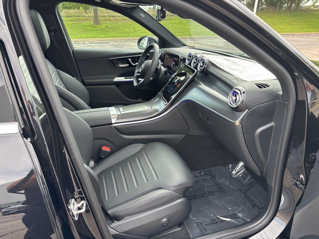 2025 Mercedes-Benz GLC Base - Photo 20