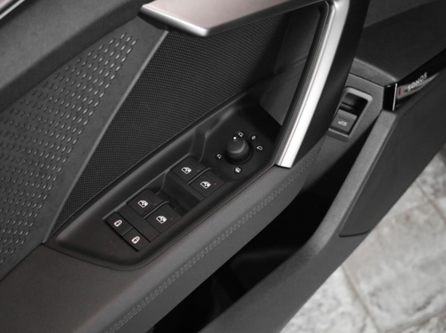 Bild über Audi RS 3 Limousine TFSI quattro 294 kW S tronic - für weitere Informationen kontaktieren Sie den Audi Partner