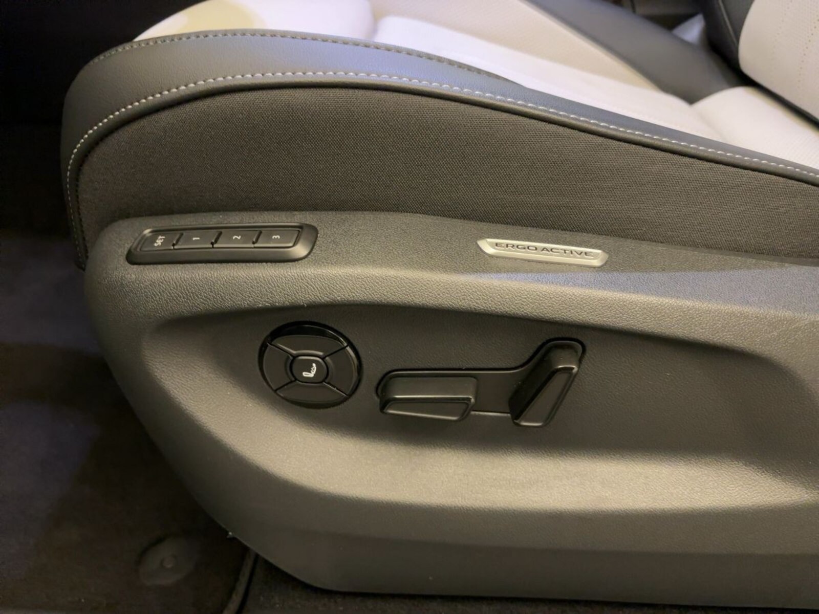 Volkswagen Tiguan – Bild 14