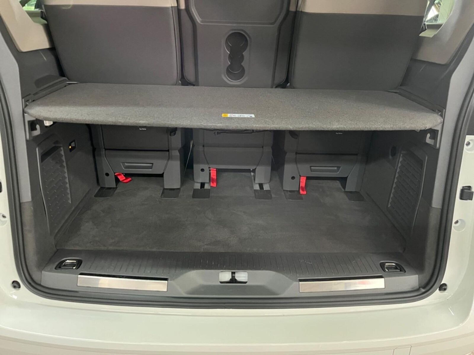 Volkswagen Multivan Langversion – Bild 16