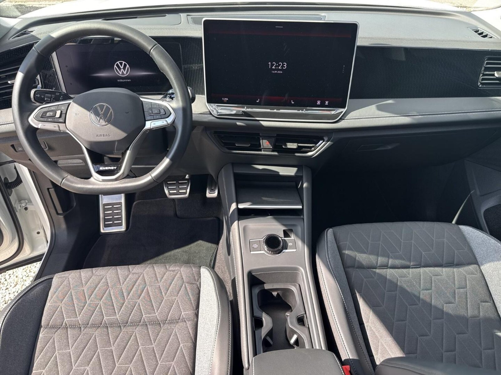 Volkswagen Tiguan – Bild 27
