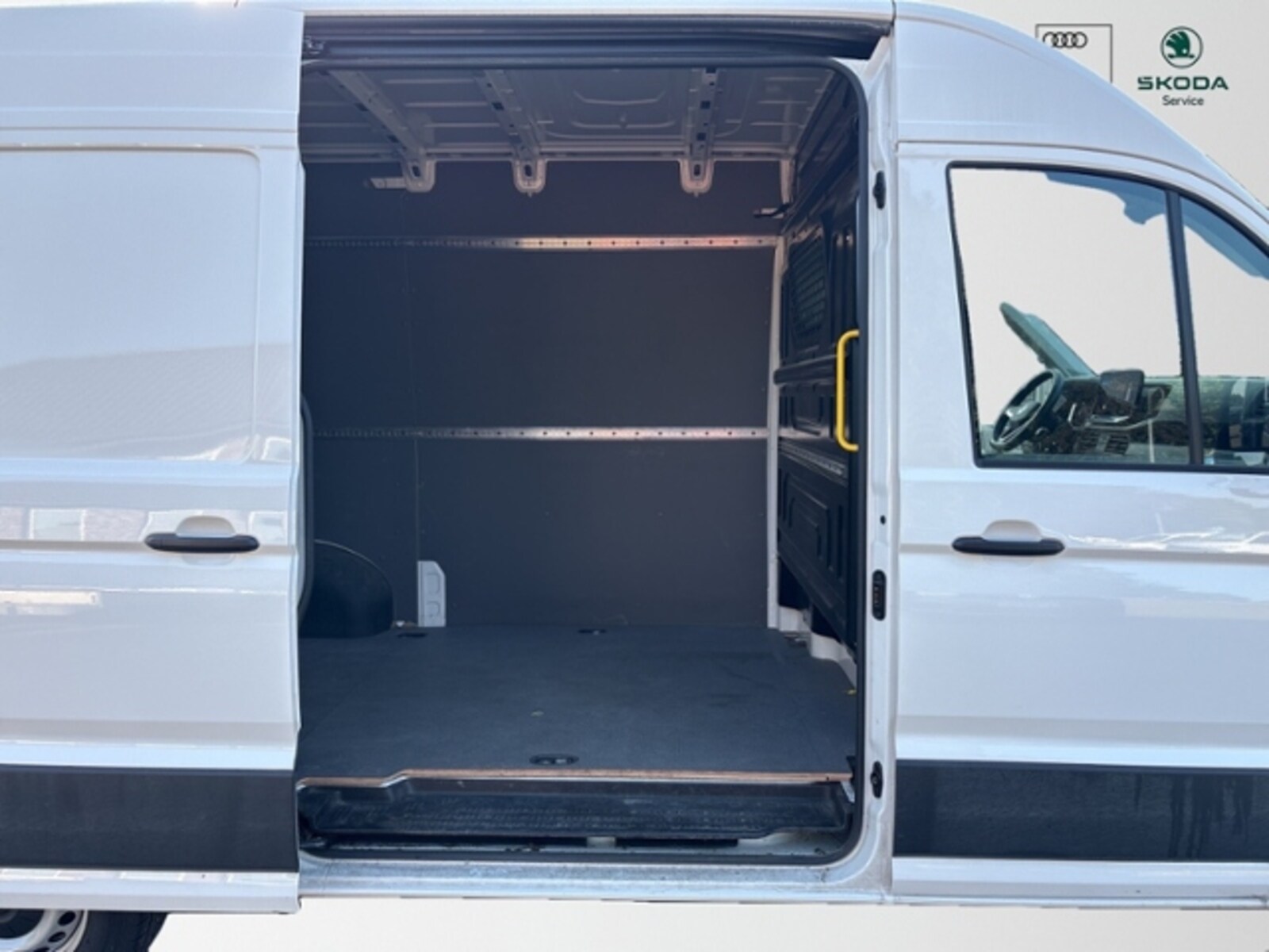 Volkswagen Crafter Kasten mittlerer Radstand – Bild 21
