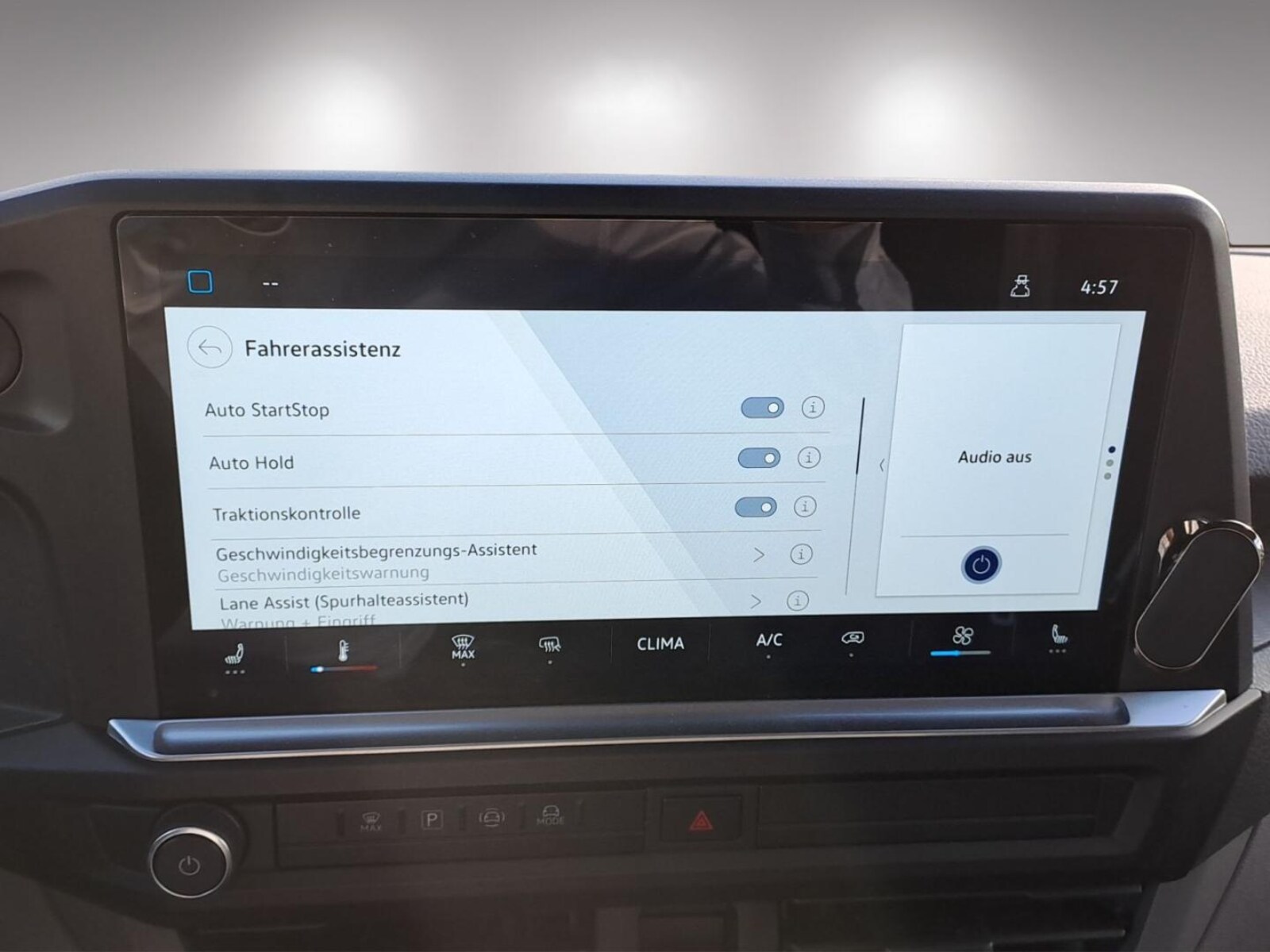 Volkswagen Transporter Kasten kurzer Radstand – Bild 11