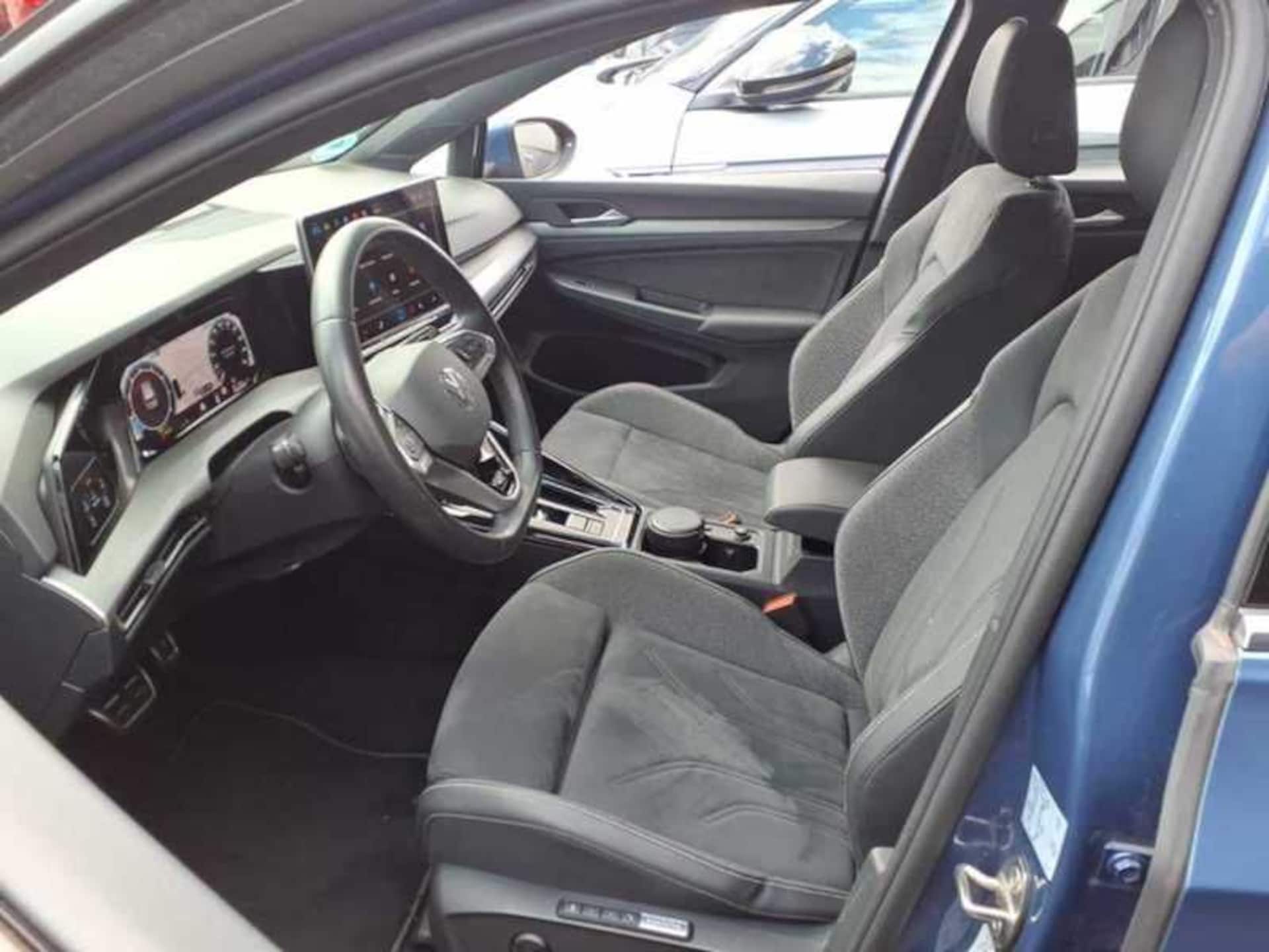 Volkswagen Golf Style