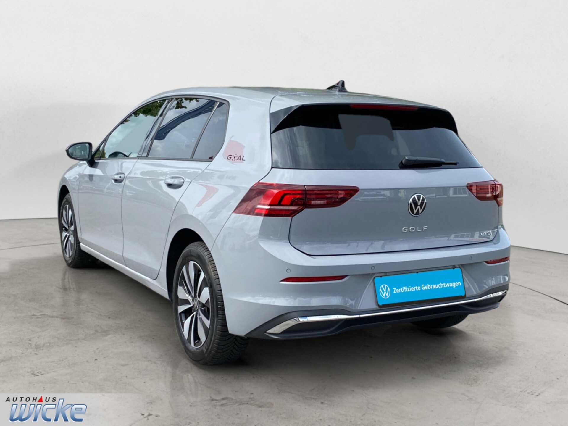 Volkswagen Golf Life