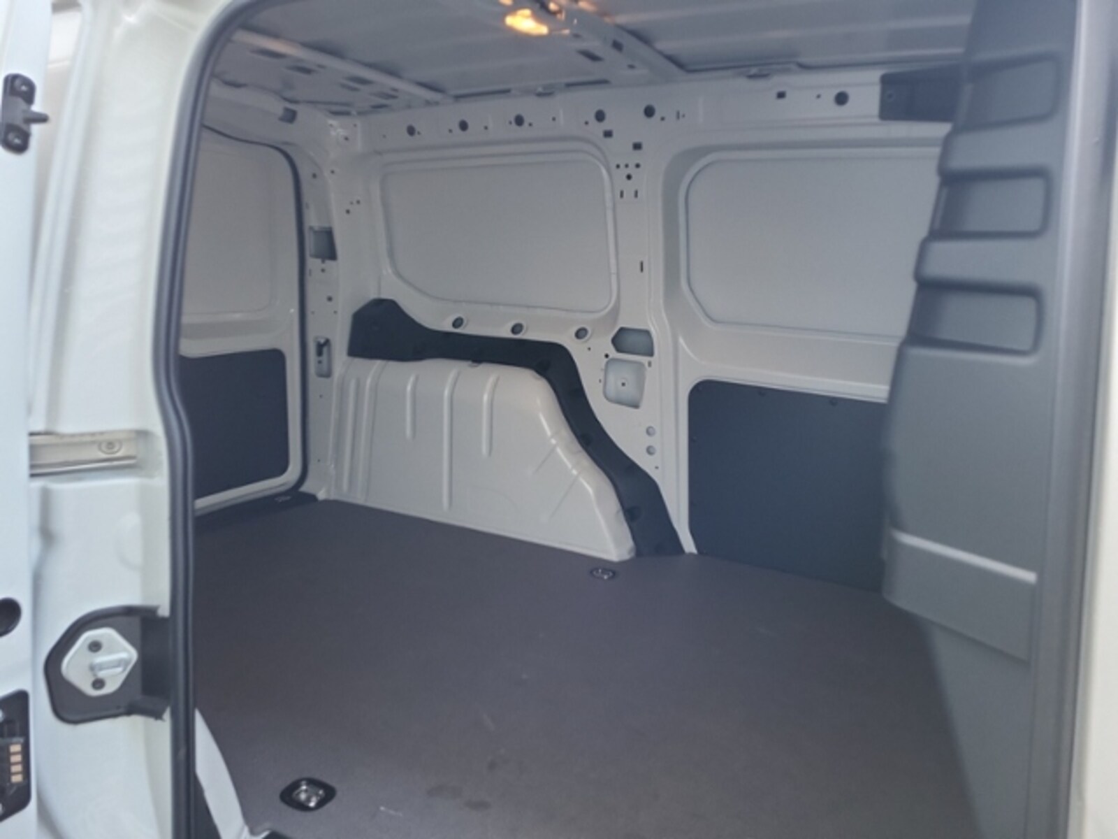 Volkswagen Caddy Maxi Cargo – Bild 13