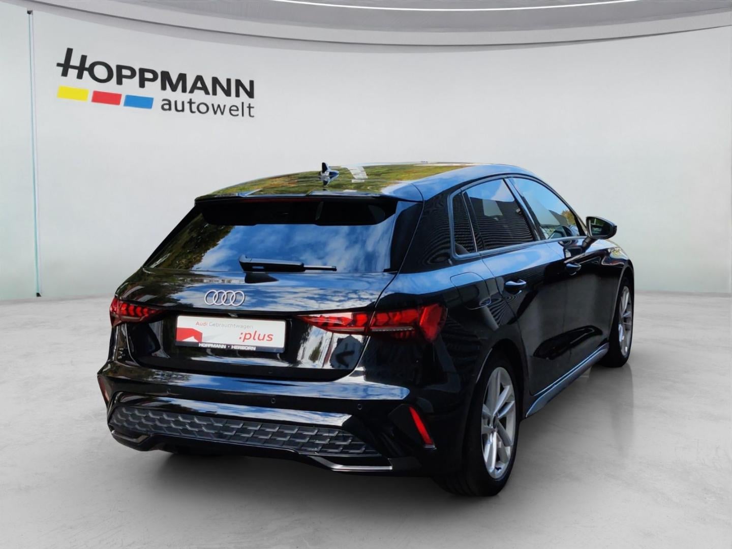 Bild über Audi A3 Sportback S line 35 TFSI S tronic - für weitere Informationen kontaktieren Sie den Audi Partner