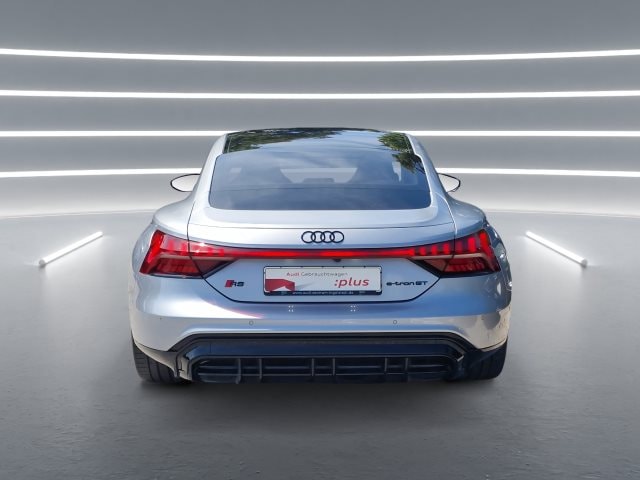 Audi e-tron GT RS