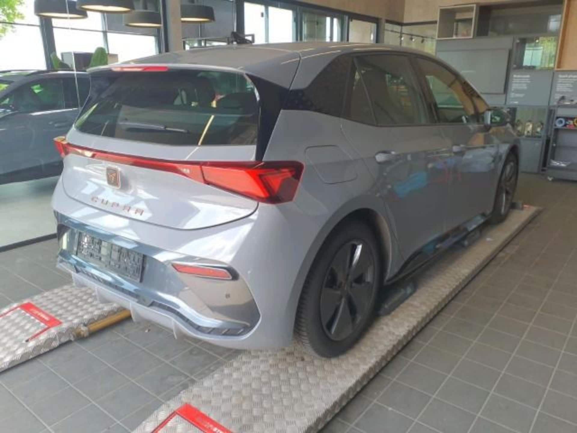 CUPRA Born
