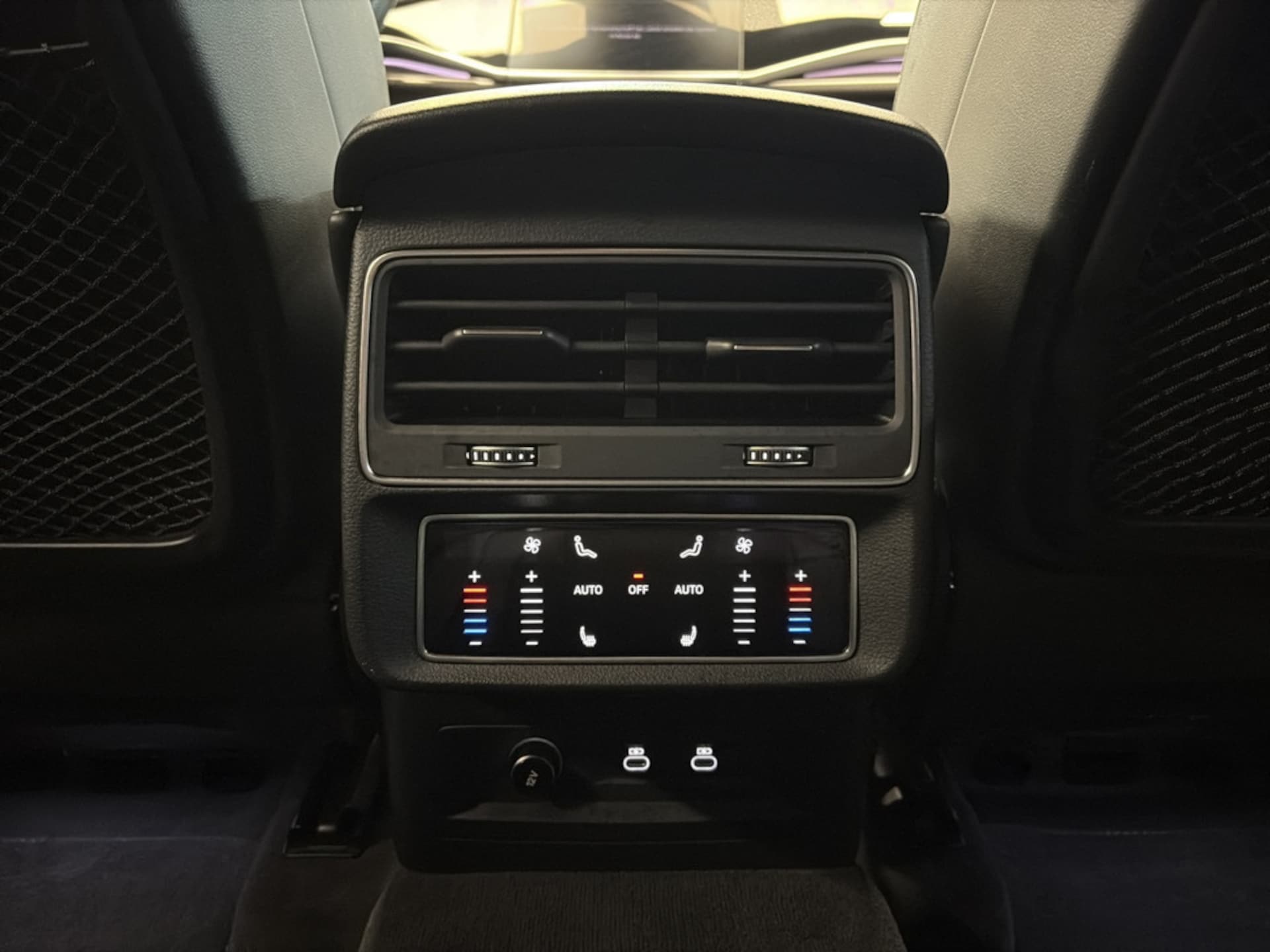 Audi SQ8 SUV
