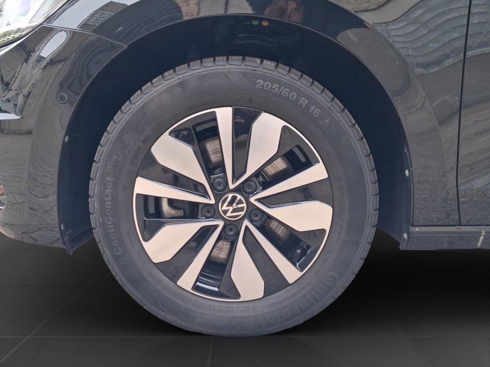 Volkswagen Touran – Bild 6
