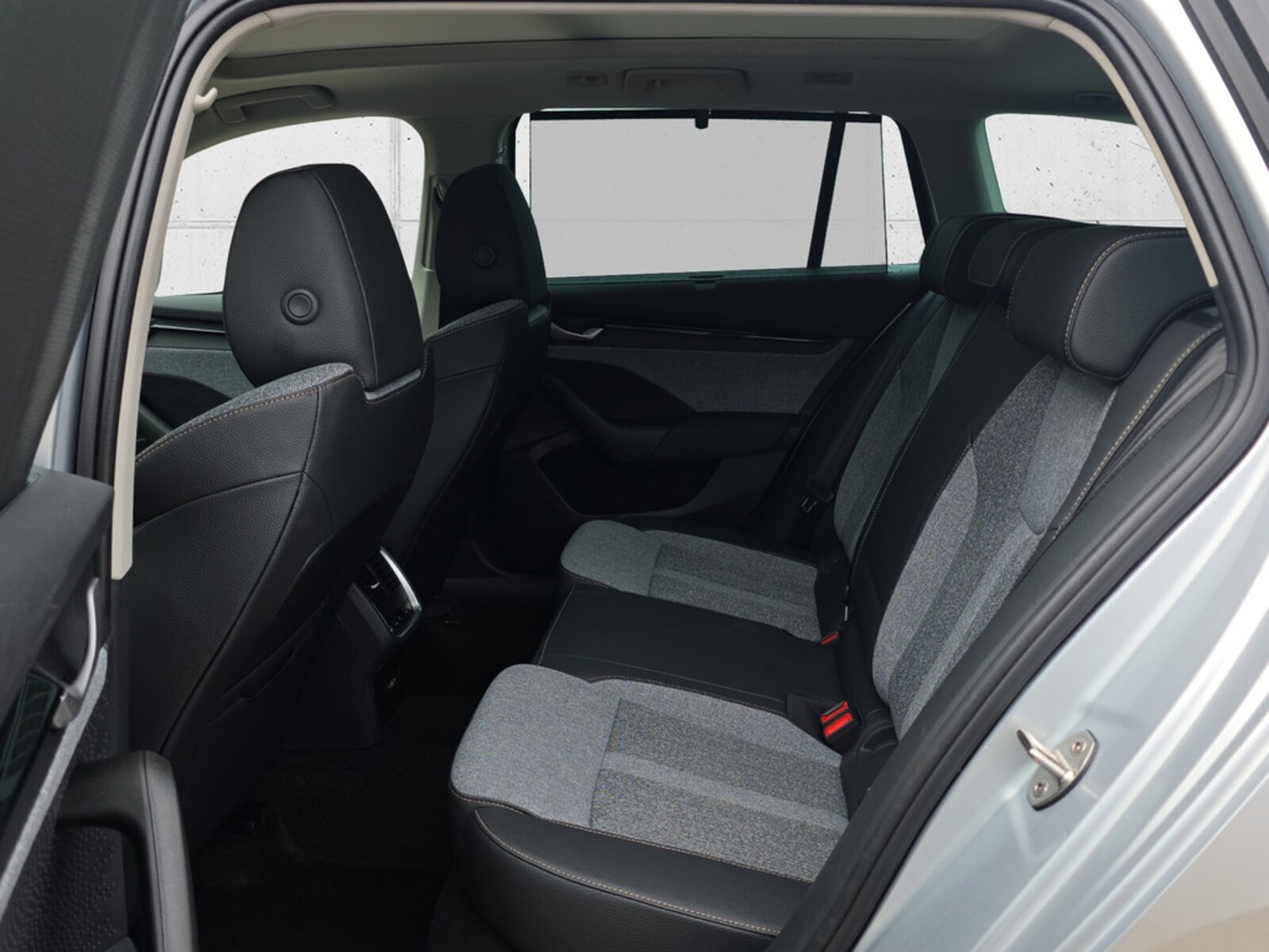 Škoda Octavia Combi – Bild 11