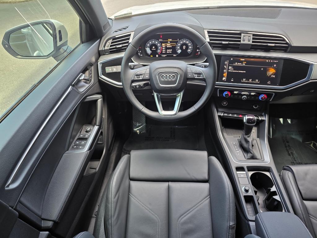 2025 Audi Q3 S Line Premium - Photo 15