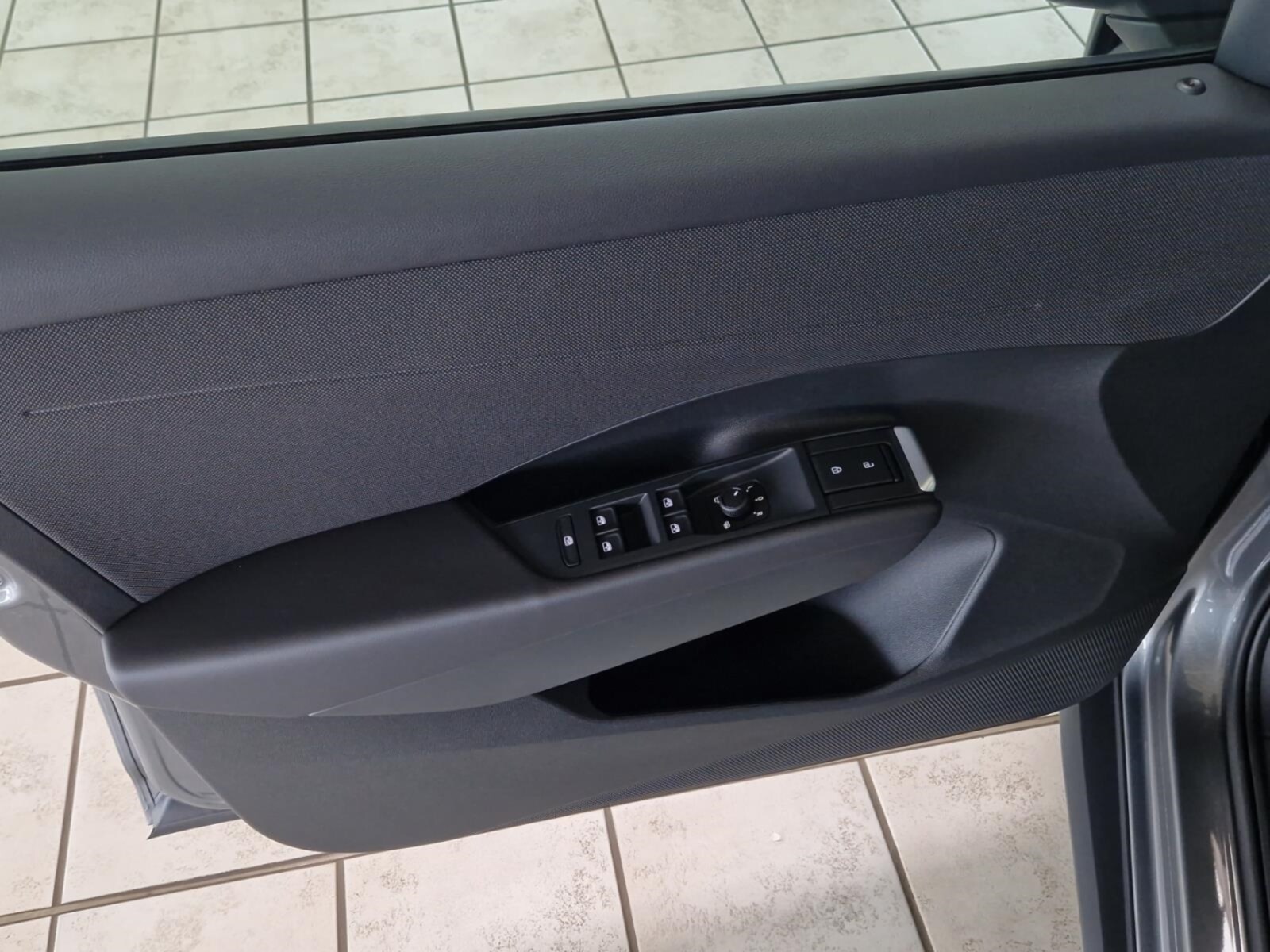 Volkswagen T-Roc – Bild 12