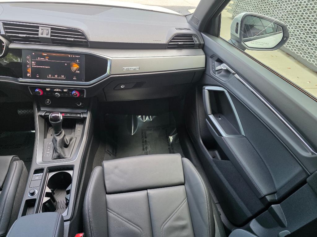 2025 Audi Q3 S Line Premium - Photo 16