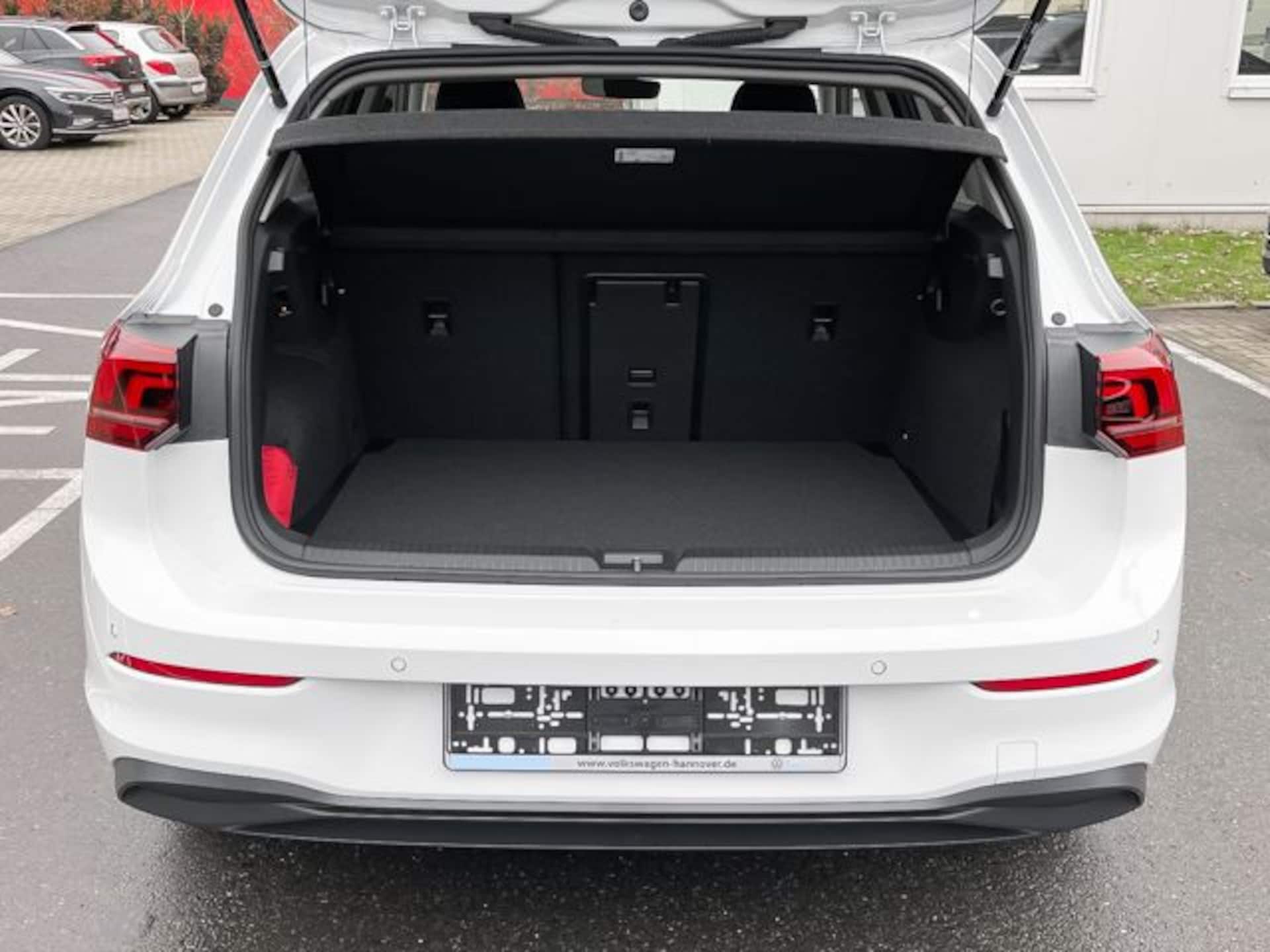 Volkswagen Golf Life