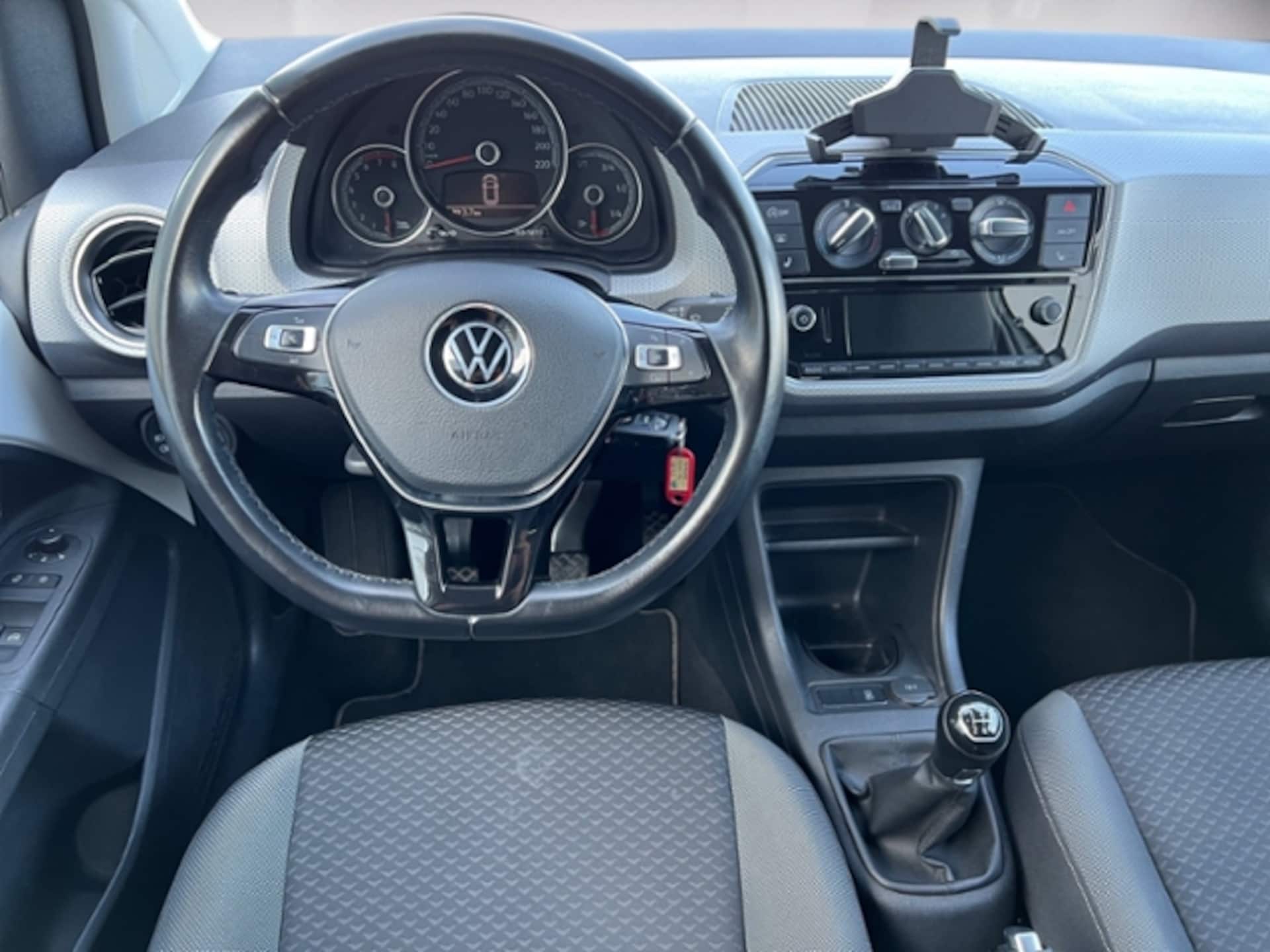 Volkswagen up! ACTIVE