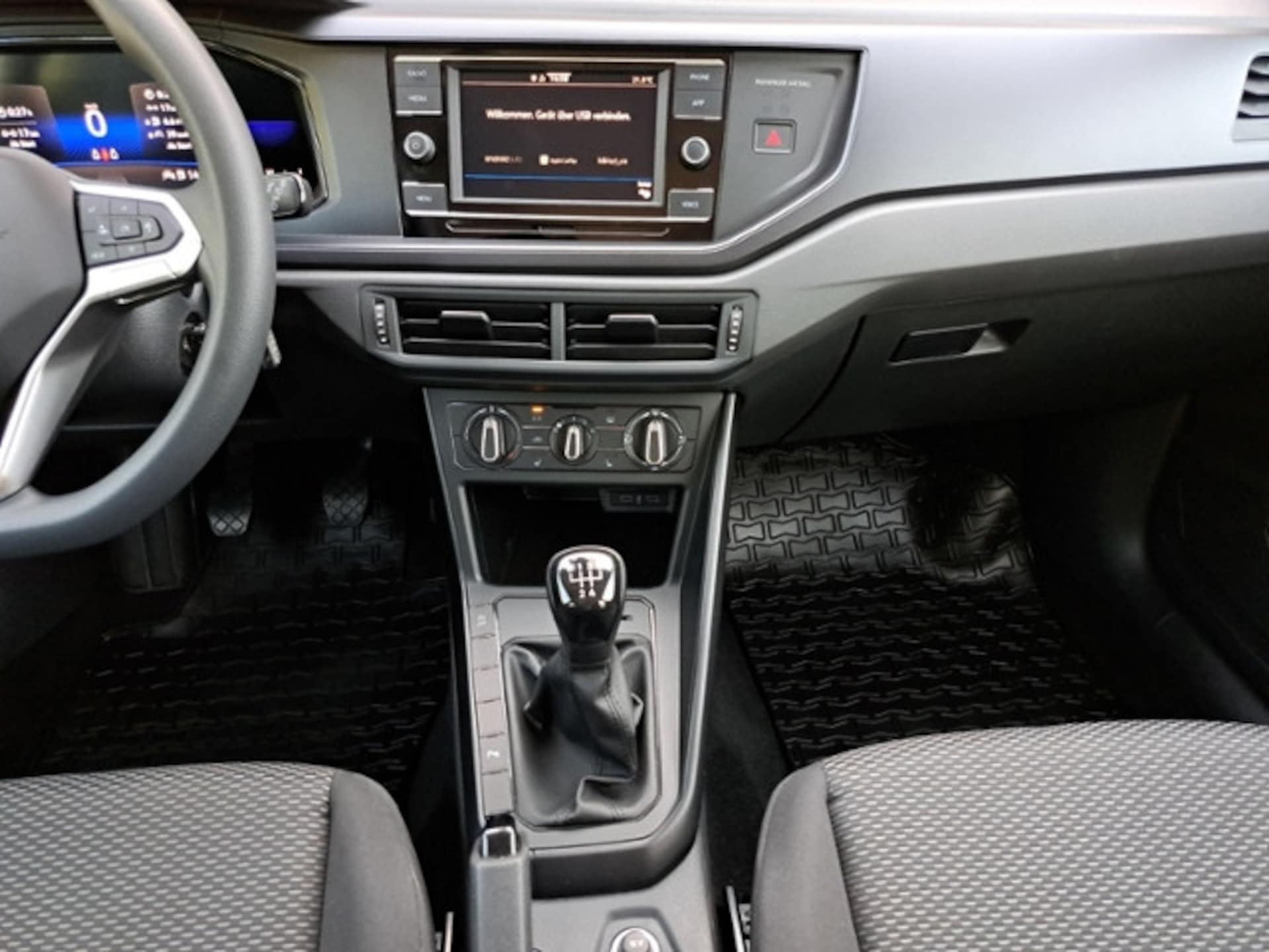 Volkswagen Polo Basis-Modell