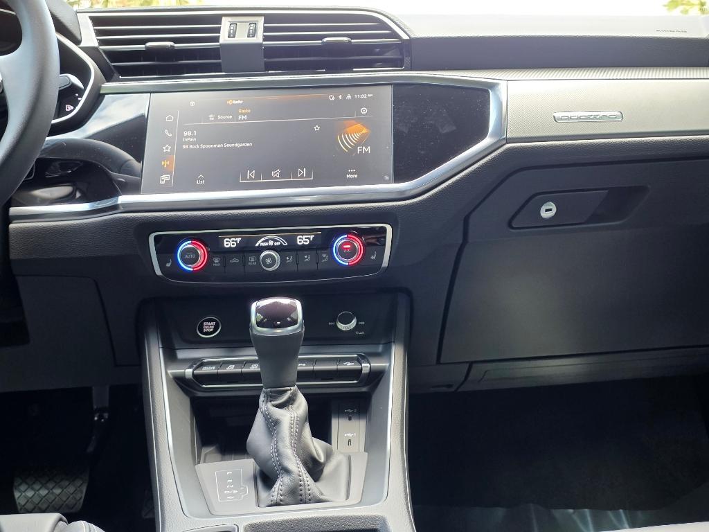 2025 Audi Q3 S Line Premium - Photo 17