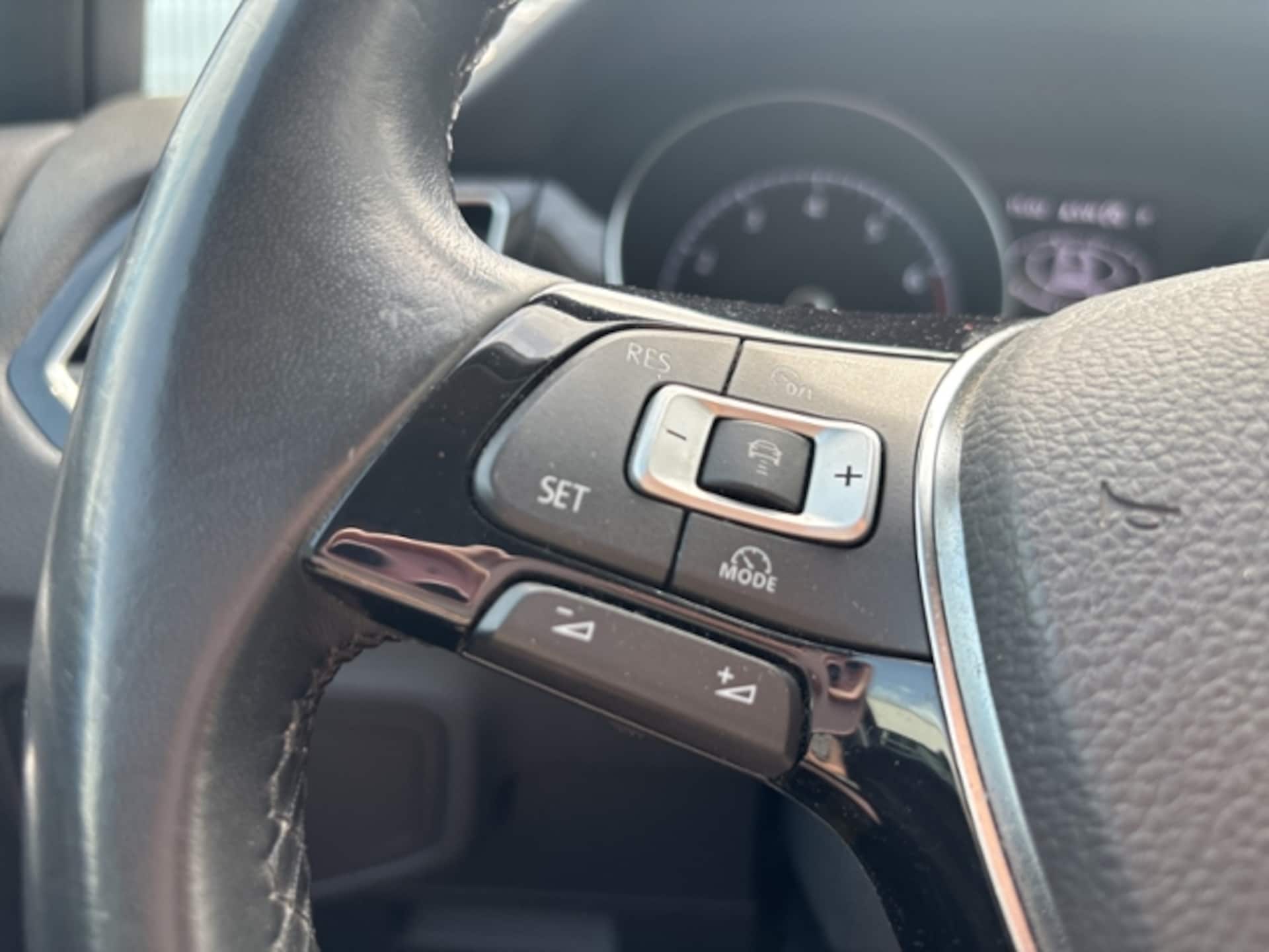 Volkswagen Golf Sportsvan SOUND