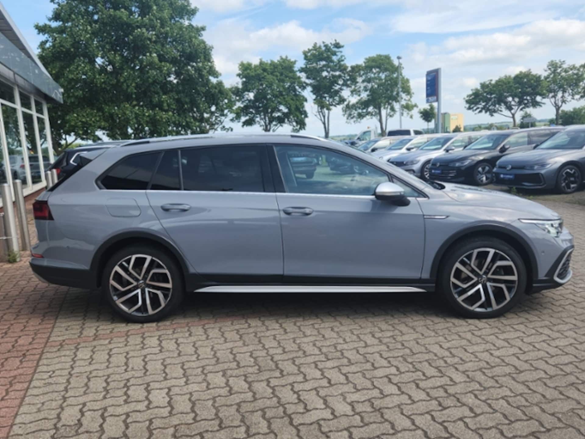 Volkswagen Golf Variant Alltrack