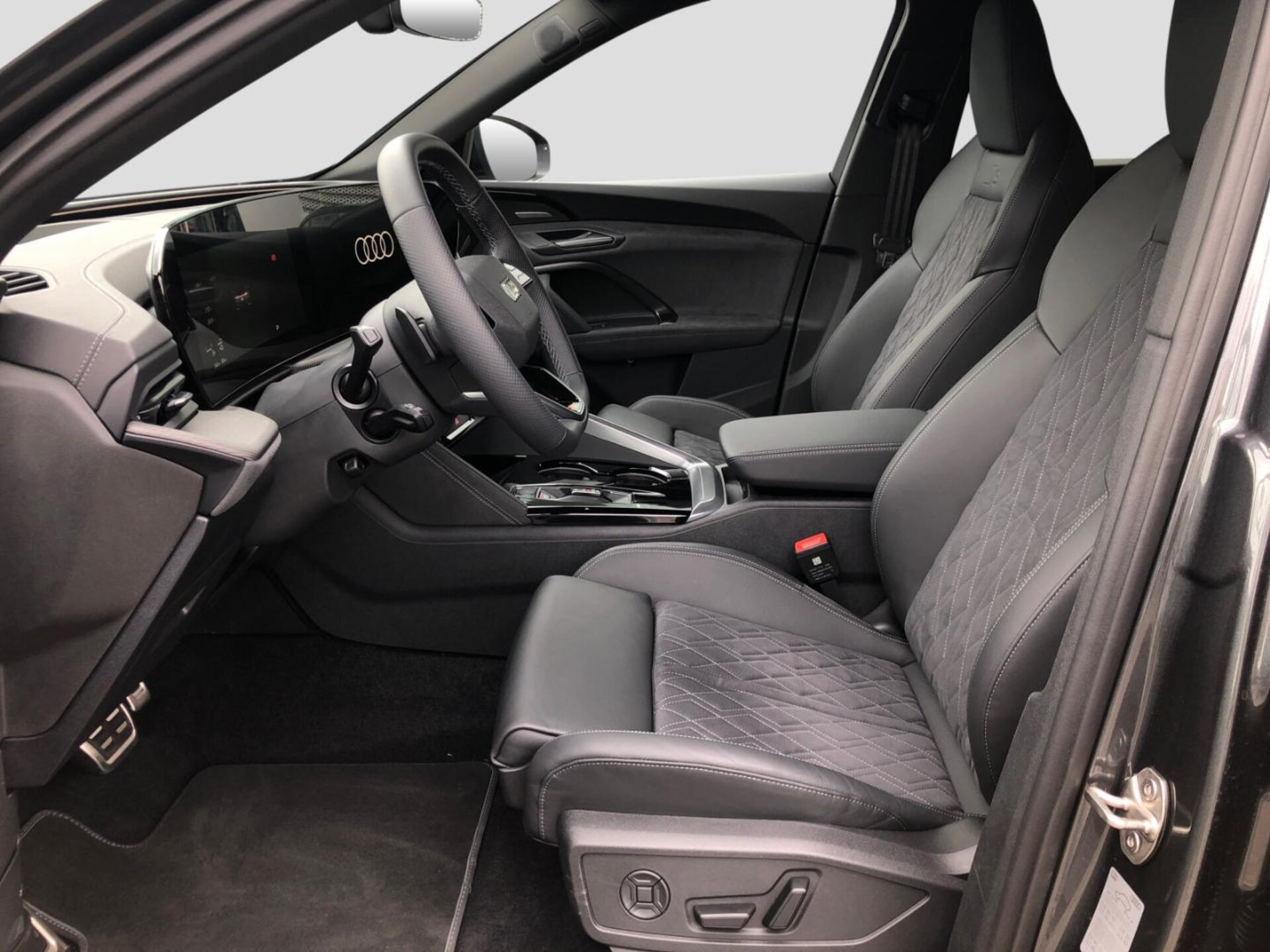 Audi Q5 SUV e-hybrid edition one