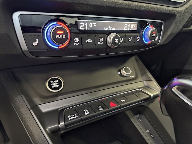 Image about Audi Q3 S line 35 TDI quattro 110 kW (150 ch) S tronic
