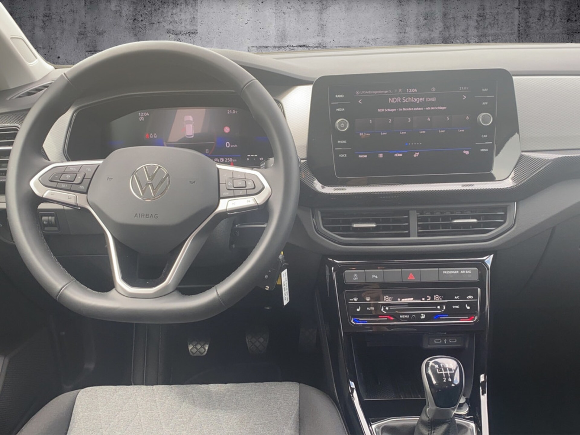 Volkswagen T-Cross Life