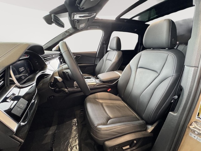 2025 Audi Q7 Premium Plus - Photo 9