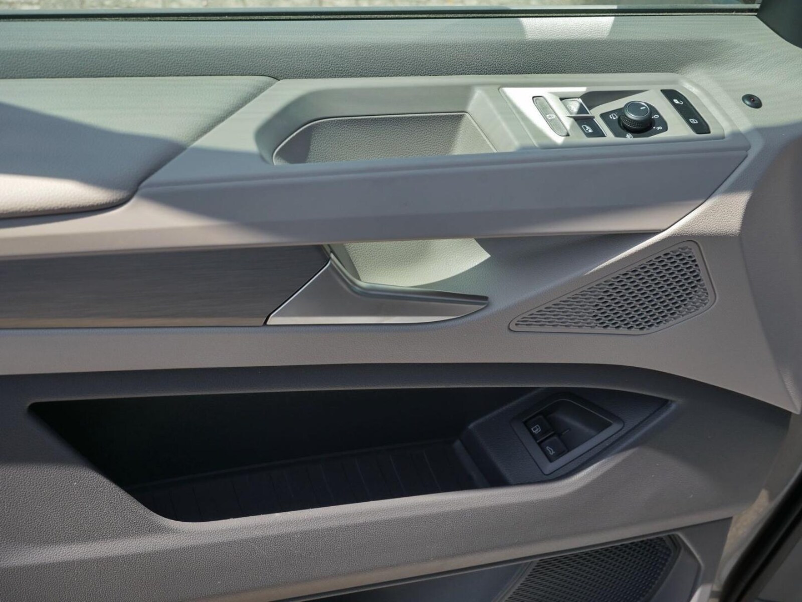 Volkswagen Multivan – Bild 24
