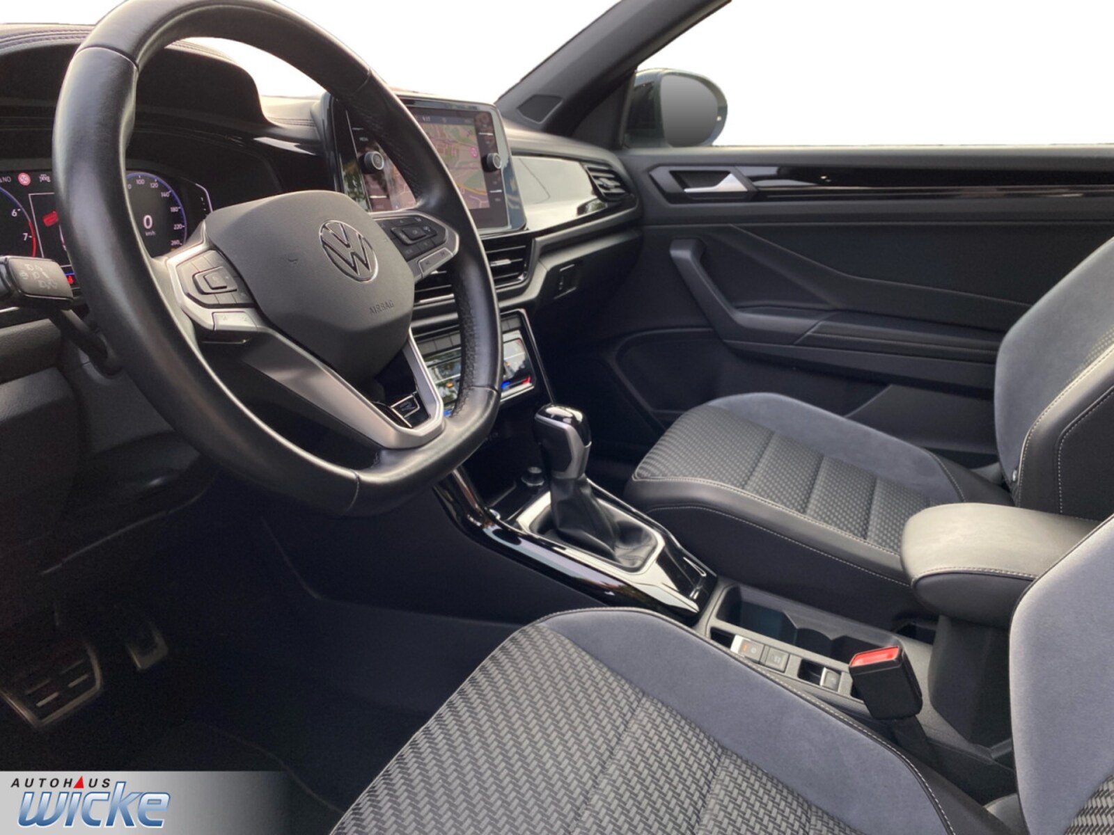 Volkswagen T-Roc Cabriolet – Bild 10