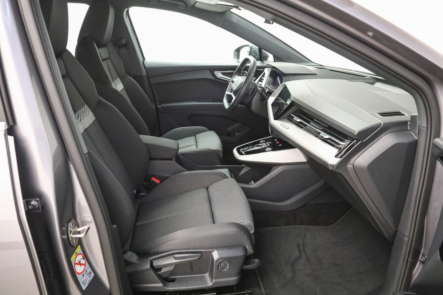 Bild über Audi Q4 e-tron 45 e-tron quattro - für weitere Informationen kontaktieren Sie den Audi Partner