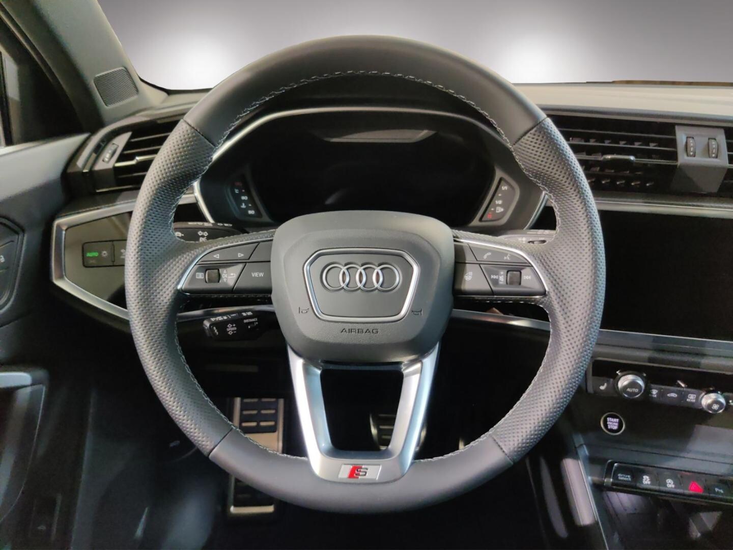 Bild über Audi Q3 advanced 35 TFSI S tronic - für weitere Informationen kontaktieren Sie den Audi Partner