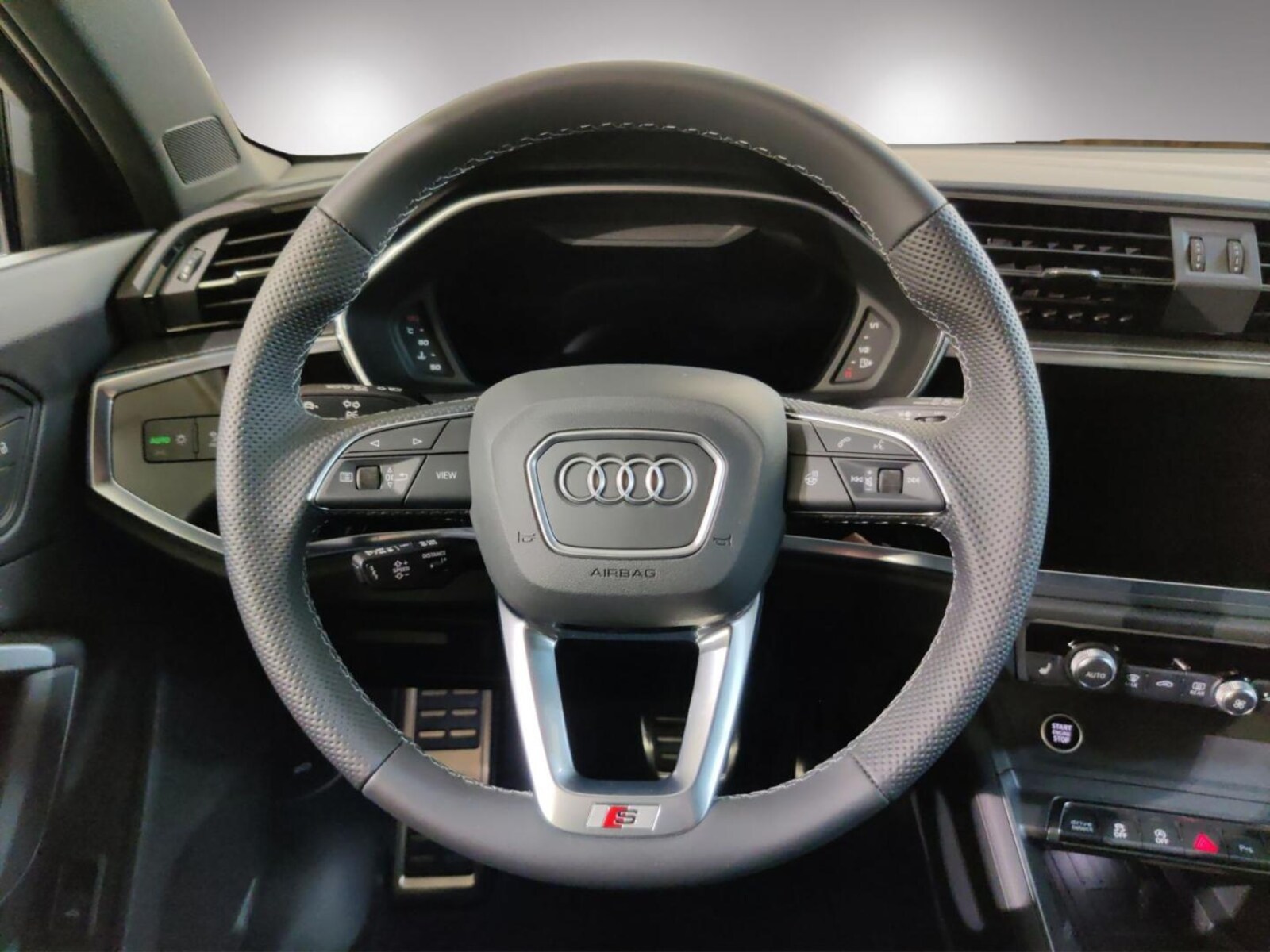 Audi Q3 – Bild 8